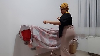 I'M Enamored With My Stepmom'S Ample Derriere