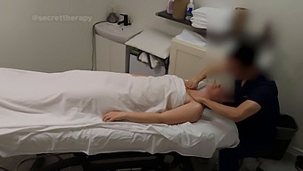 已婚少女sera的激情遭遇被摄像机捕捉到